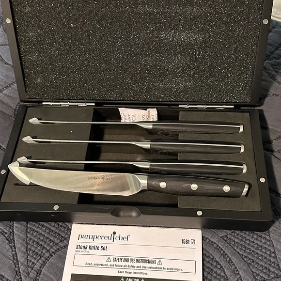Pampered Chef Black Handled Knife Set NWT - Picture 1 of 3
